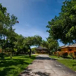 Linda Casa No Condominio Mar Paraiso